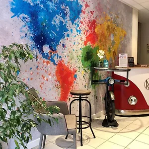 ** Hotel De L'avenue France
